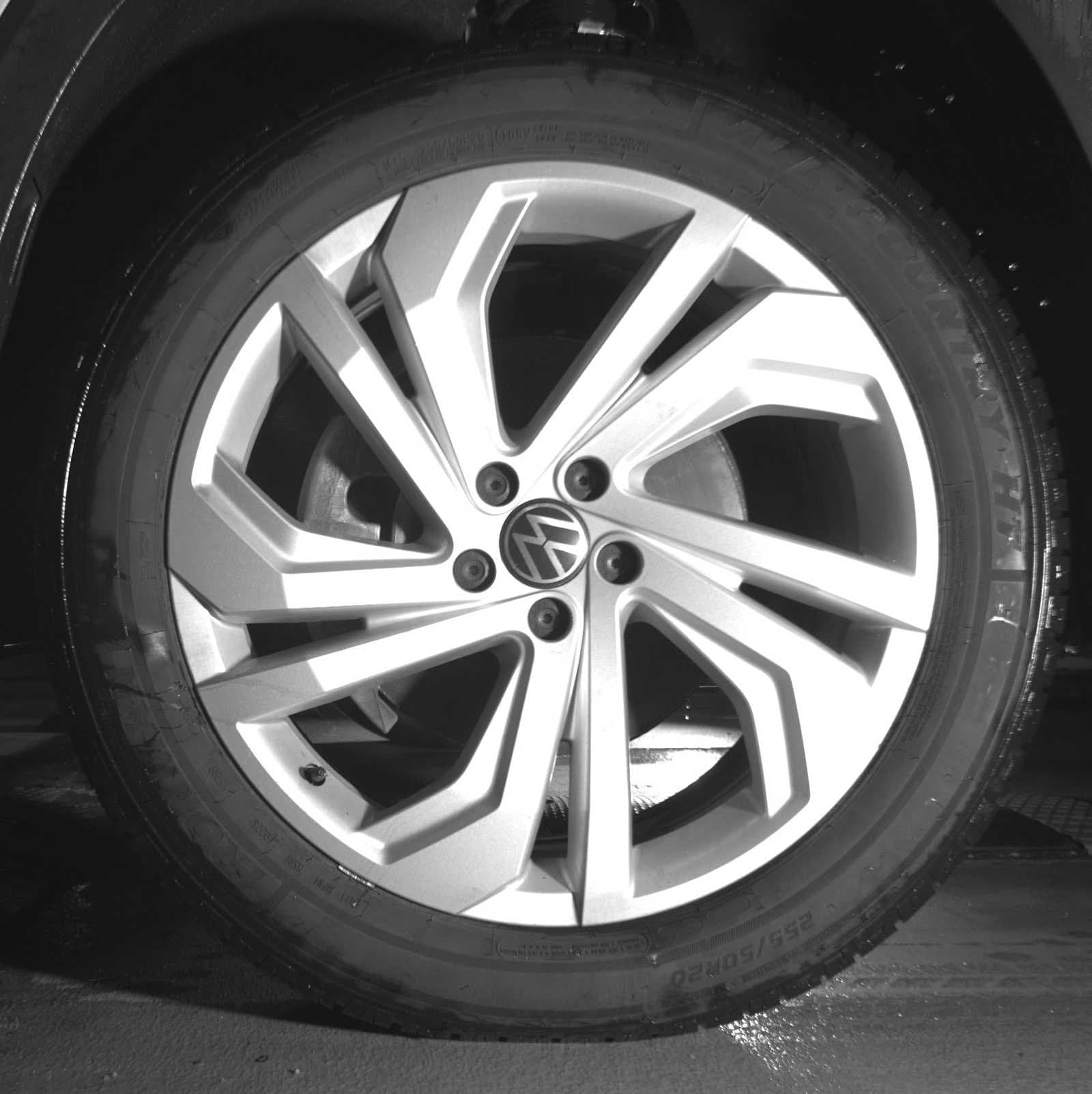 Thumbnail: 2021 Volkswagen Atlas - 8