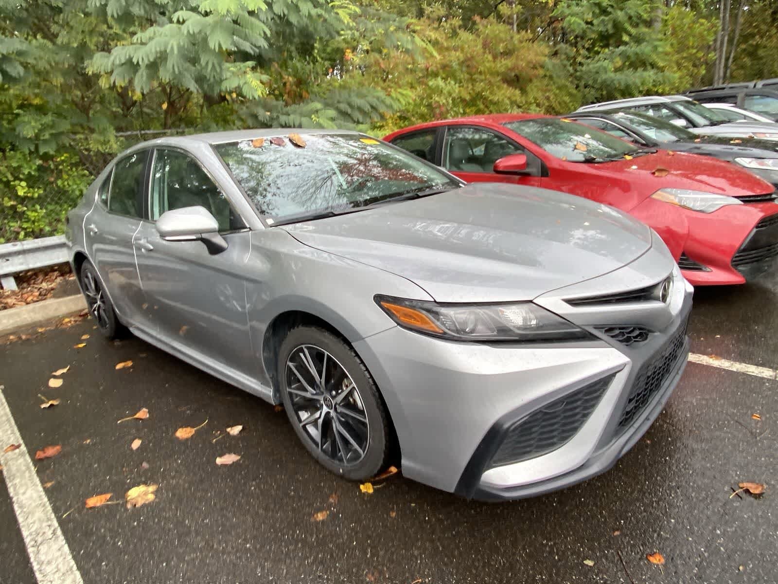 2024 Toyota Camry SE photo 3