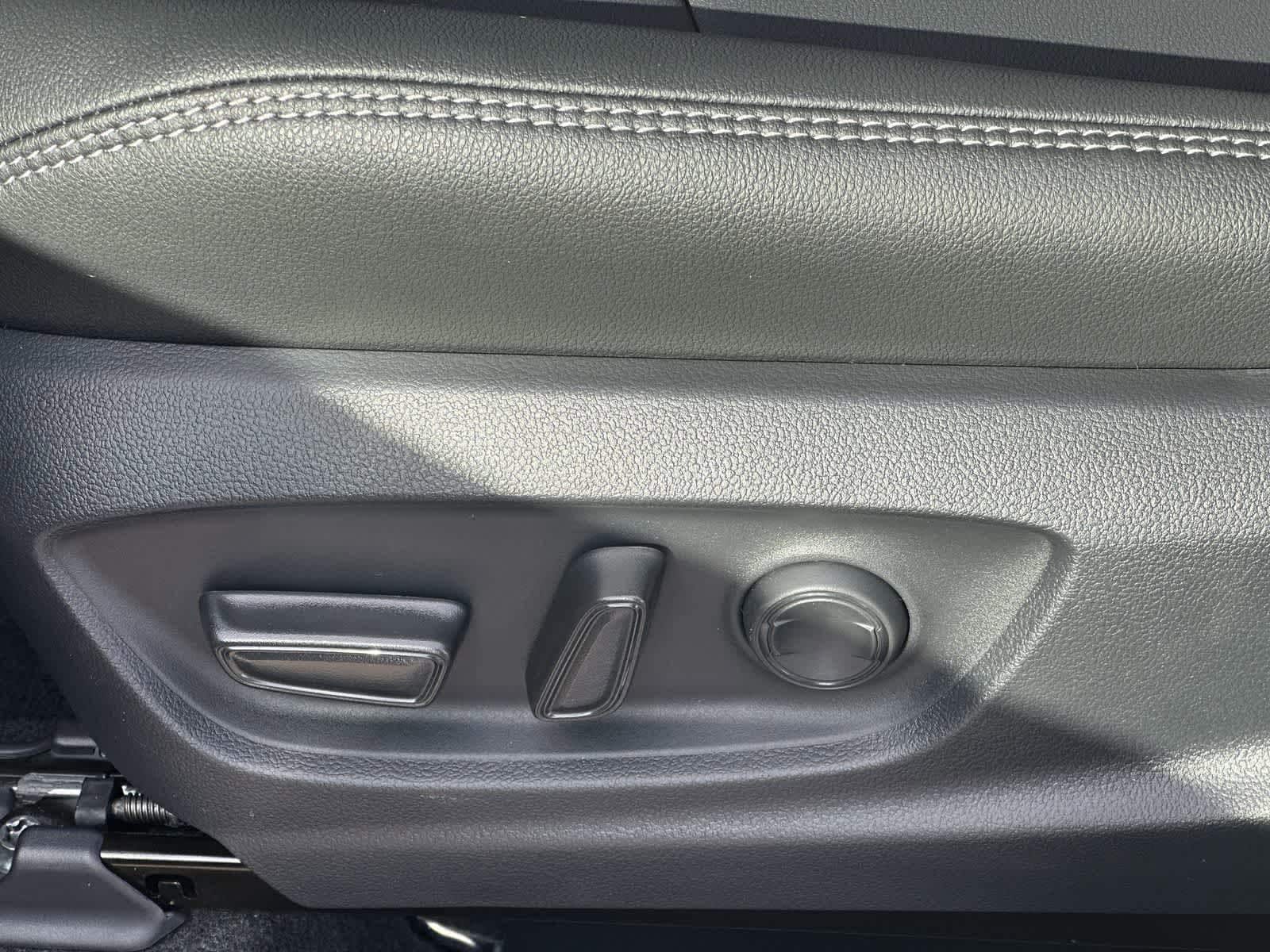 Thumbnail: 2026 Toyota Corolla Cross - 23