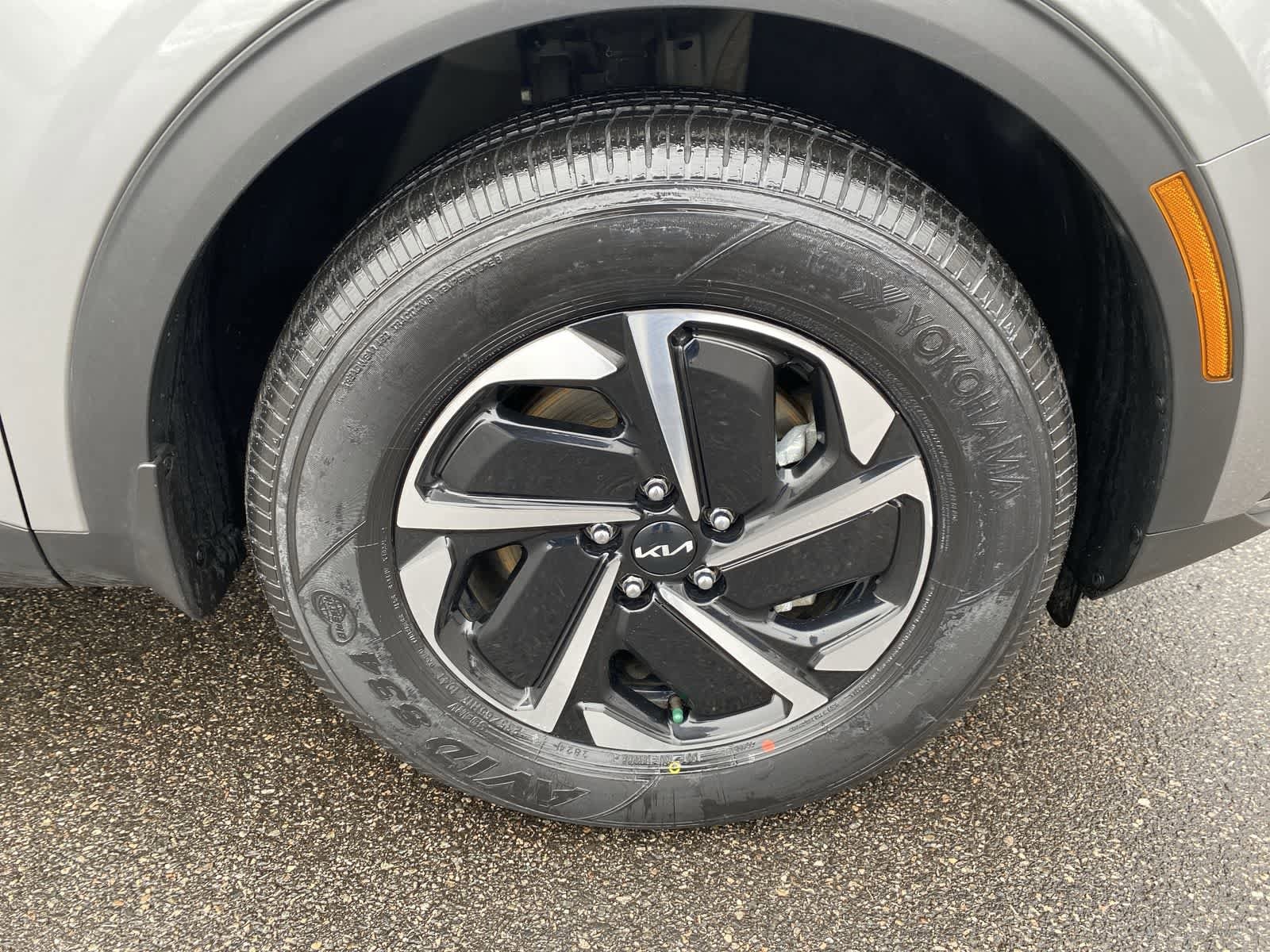 Thumbnail: 2023 Kia Sportage - 17