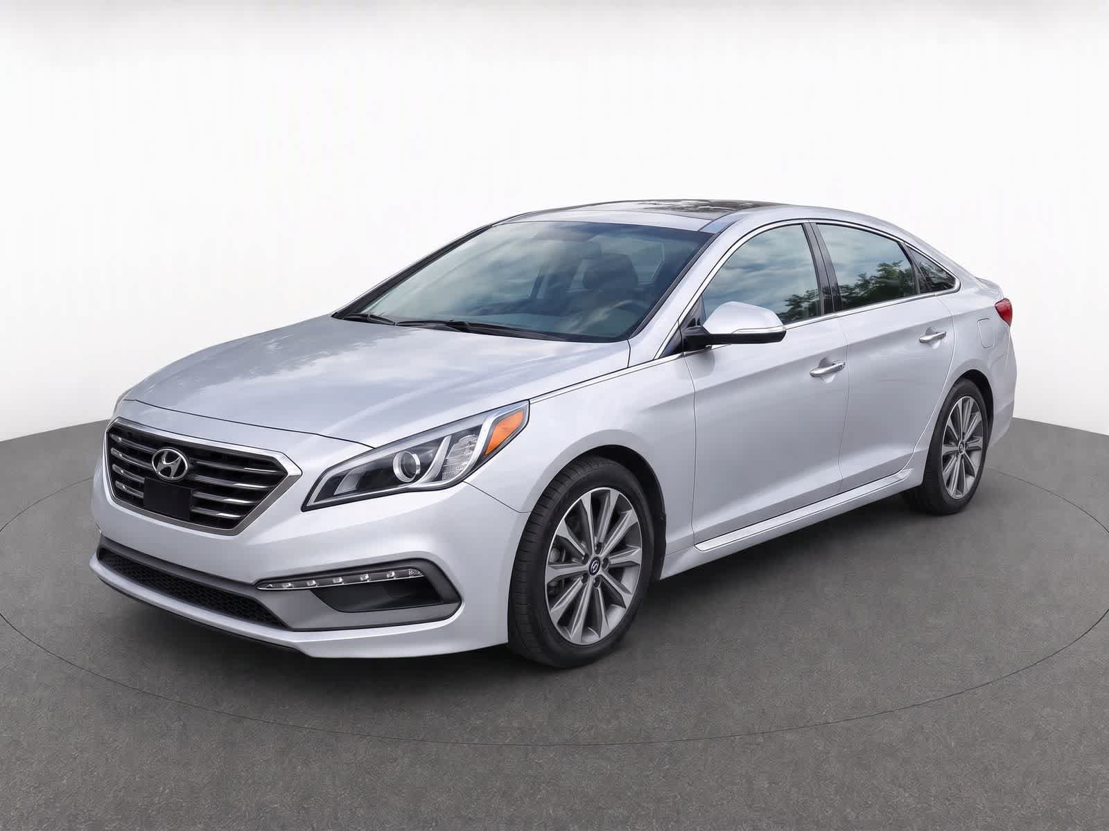 Used 2016 Hyundai Sonata Limited with VIN 5NPE34AF2GH284784 for sale in Freehold, NJ