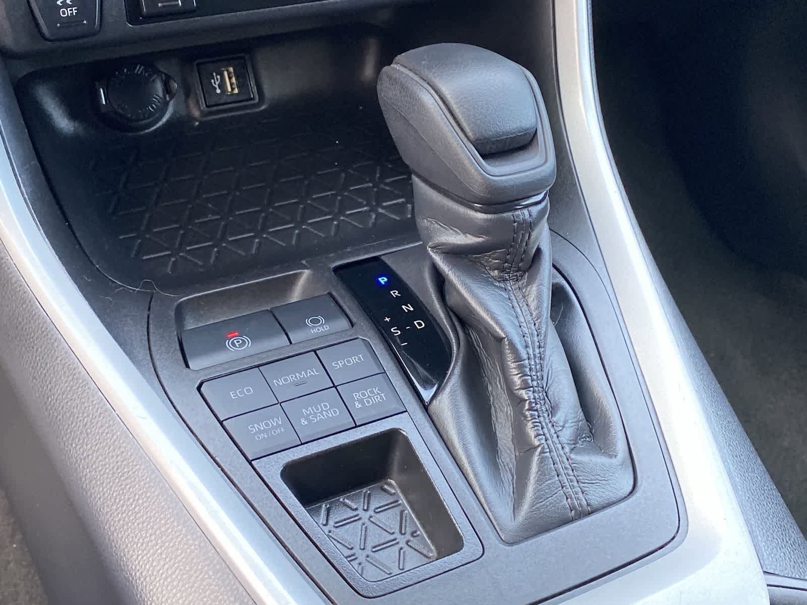 Thumbnail: 2024 Toyota RAV4 - 35