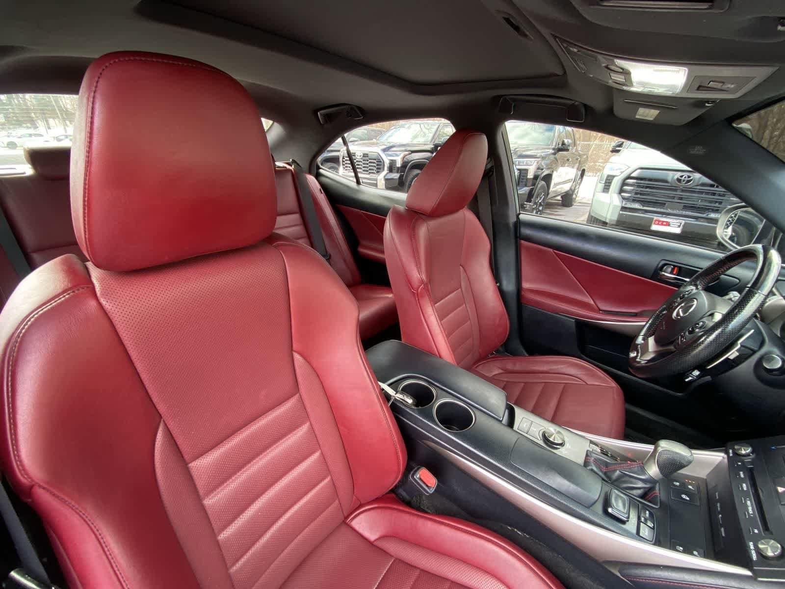 Thumbnail: 2016 Lexus IS - 30