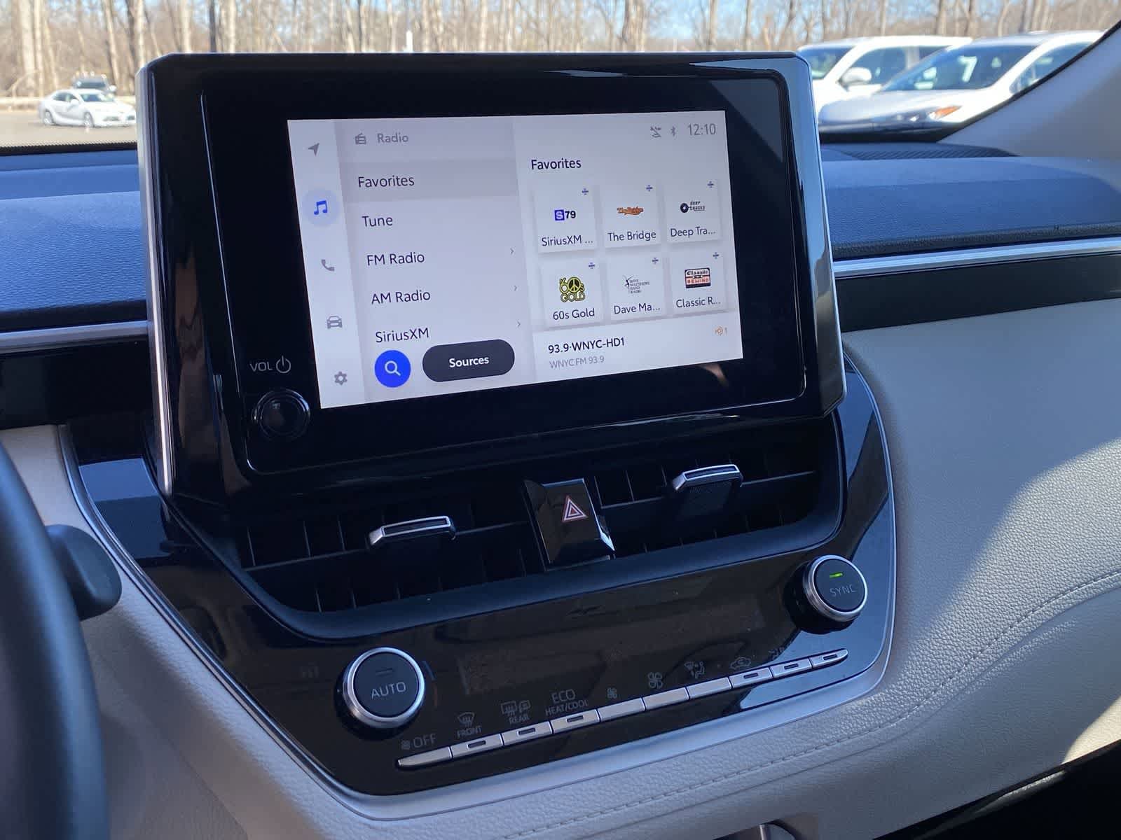 Thumbnail: 2023 Toyota Corolla Cross - 34