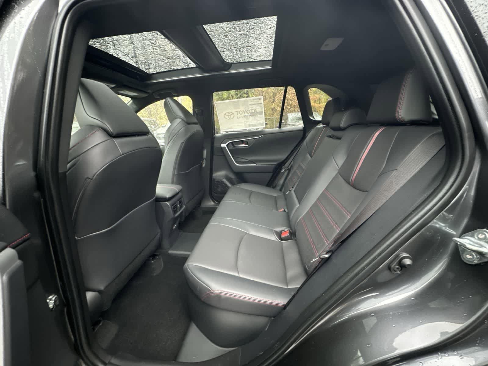 Thumbnail: 2025 Toyota RAV4 - 26