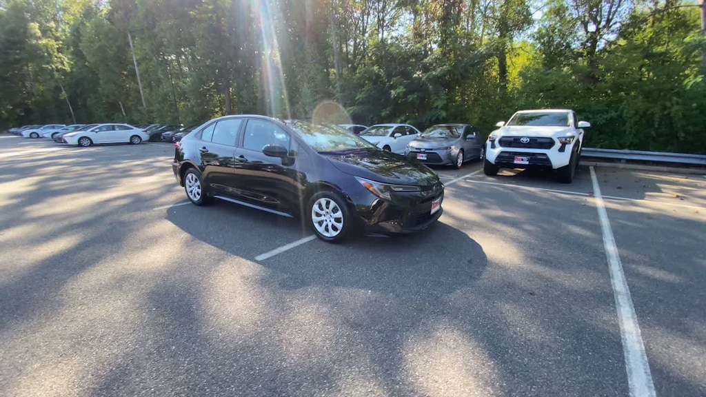 Used 2023 Toyota Corolla LE Sedan