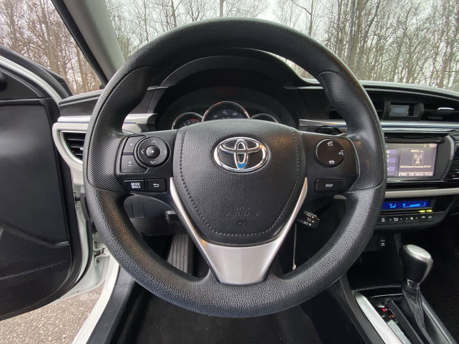 Thumbnail: 2015 Toyota Corolla - 32