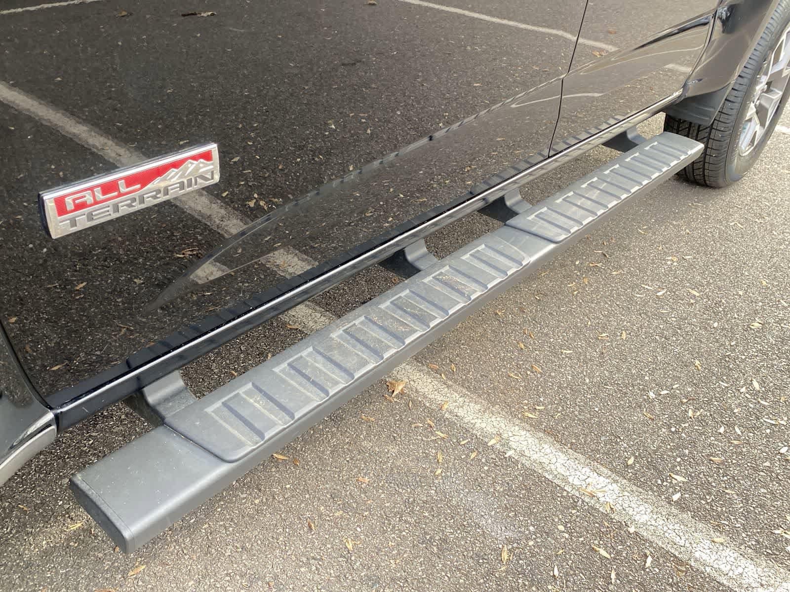 Thumbnail: 2017 GMC Canyon - 21