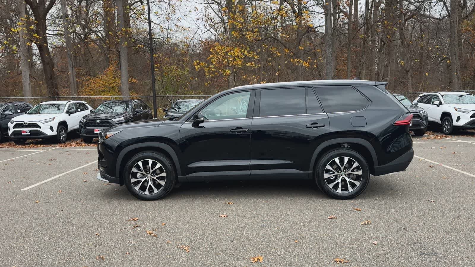 Thumbnail: 2026 Toyota Grand Highlander - 5