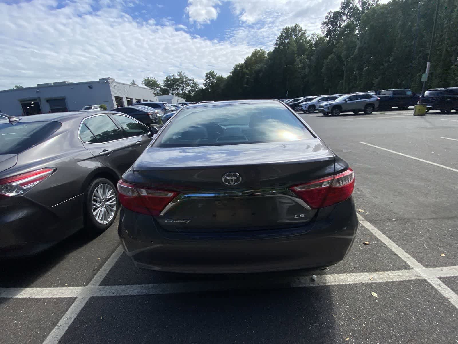 Thumbnail: 2017 Toyota Camry - 9