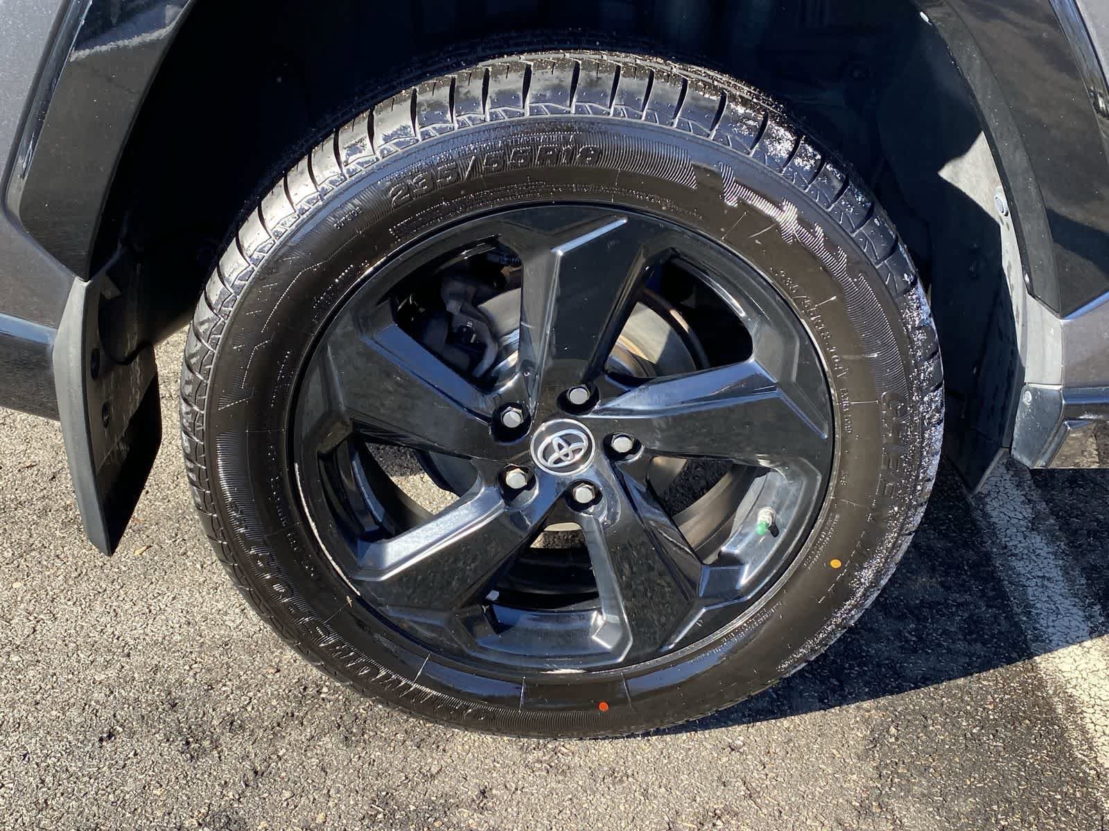 Thumbnail: 2019 Toyota RAV4 - 19