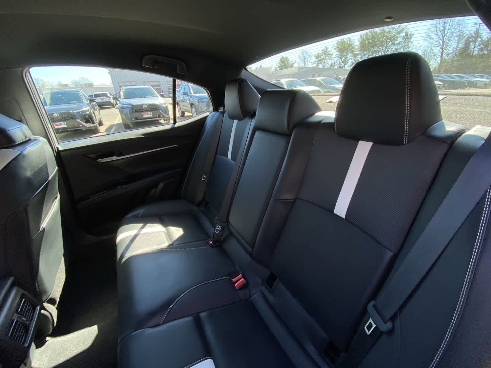 Thumbnail: 2025 Toyota Camry - 25