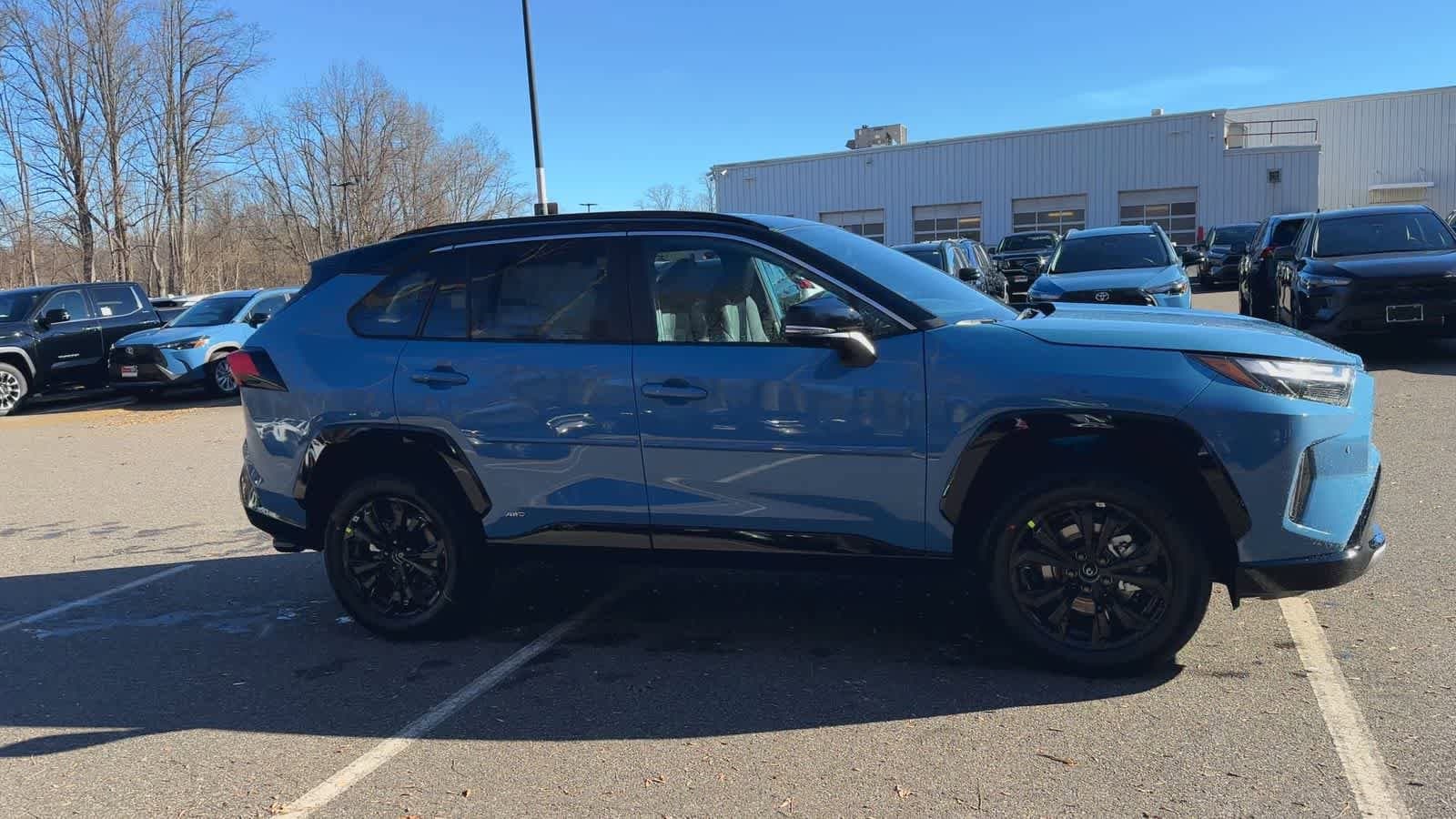 Thumbnail: 2025 Toyota RAV4 - 2