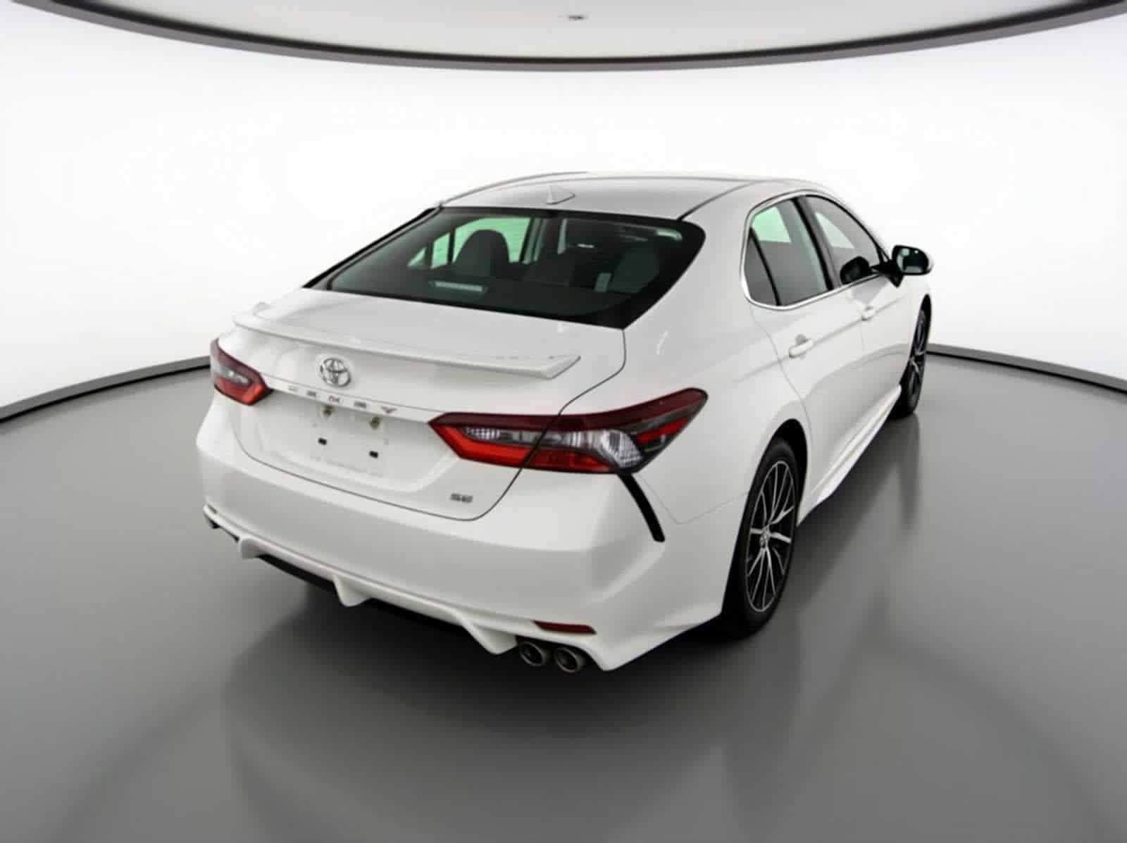 Thumbnail: 2023 Toyota Camry - 4