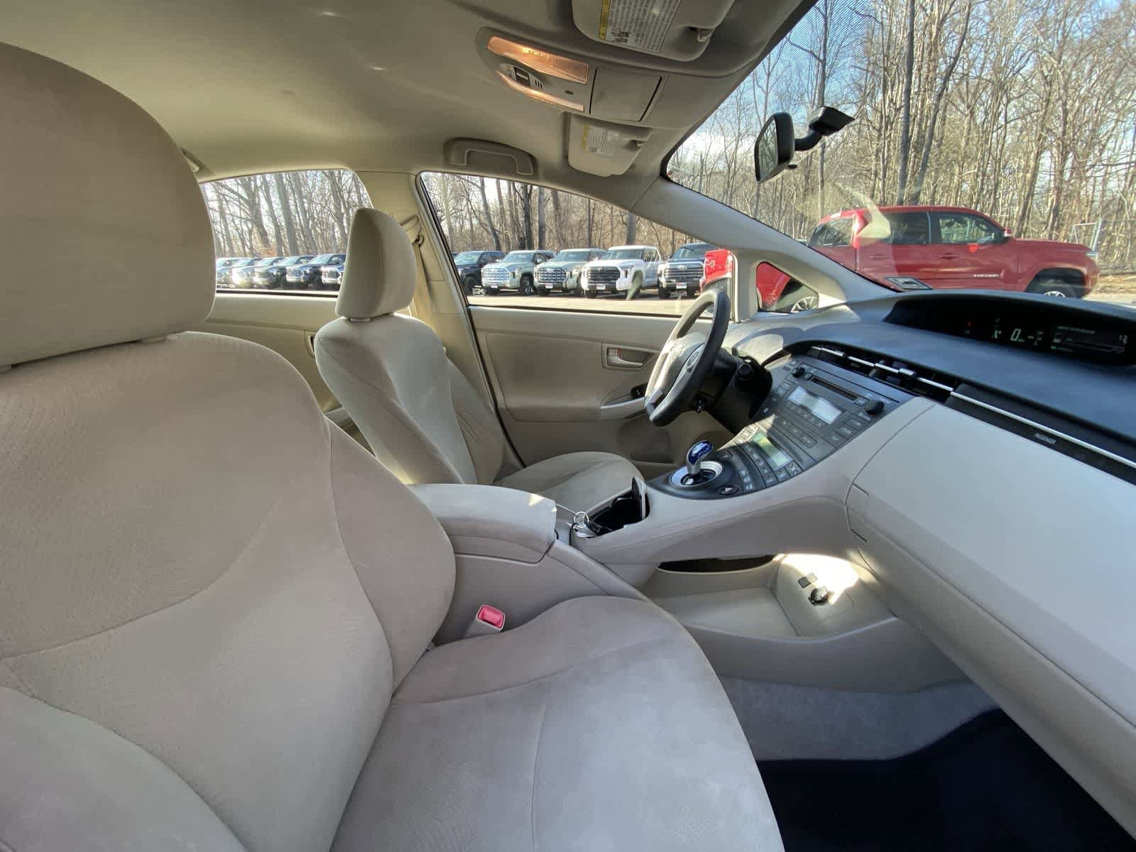 Thumbnail: 2011 Toyota Prius - 25