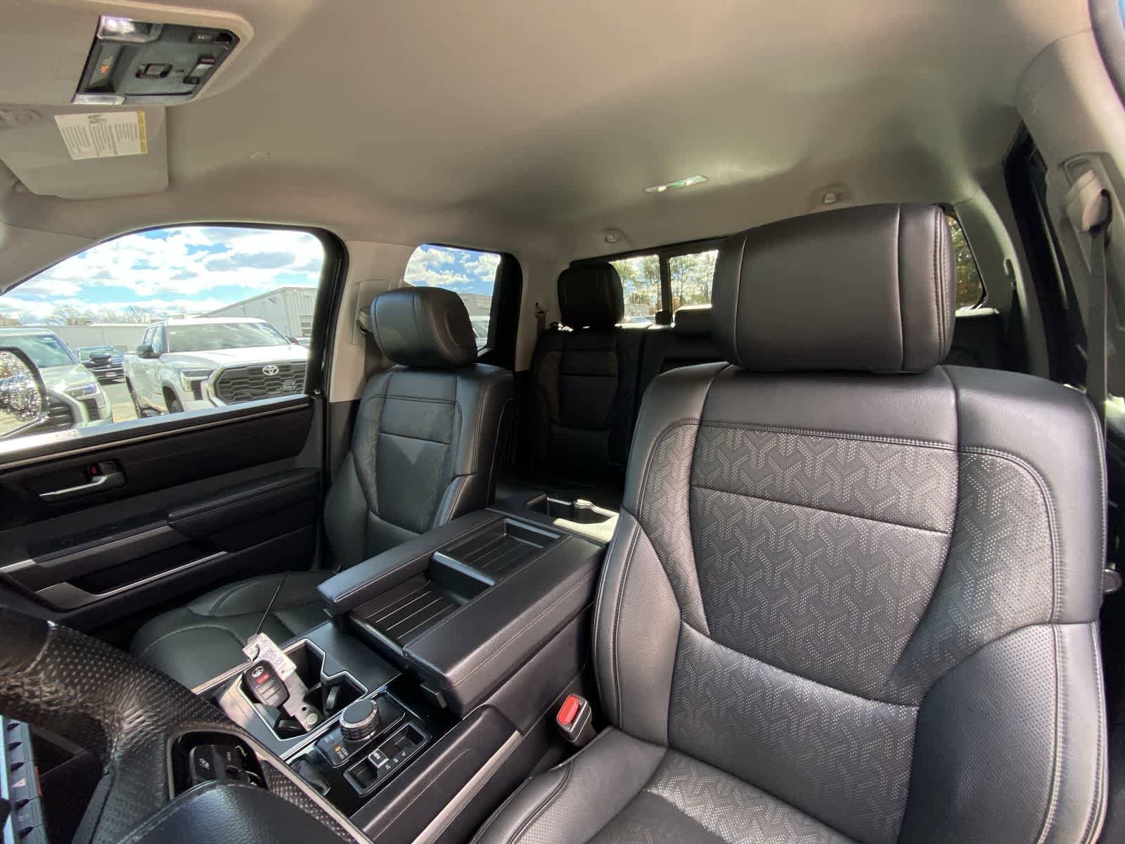 Thumbnail: 2022 Toyota Tundra - 24