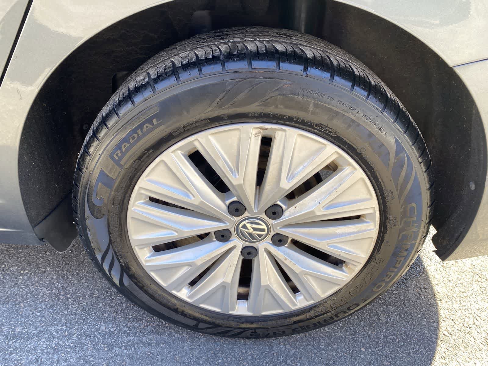 Thumbnail: 2019 Volkswagen Jetta - 20