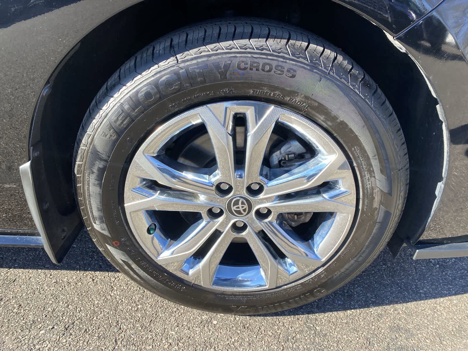 Thumbnail: 2023 Toyota Sienna - 17