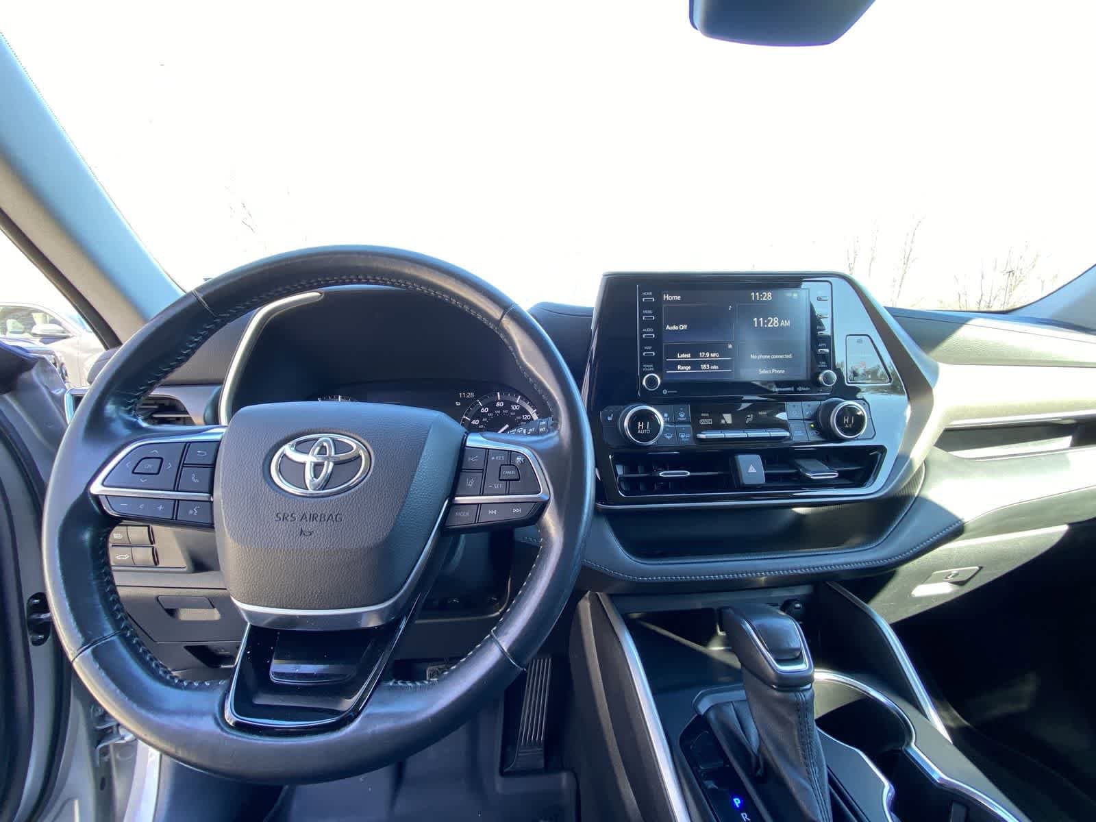 Thumbnail: 2021 Toyota Highlander - 24