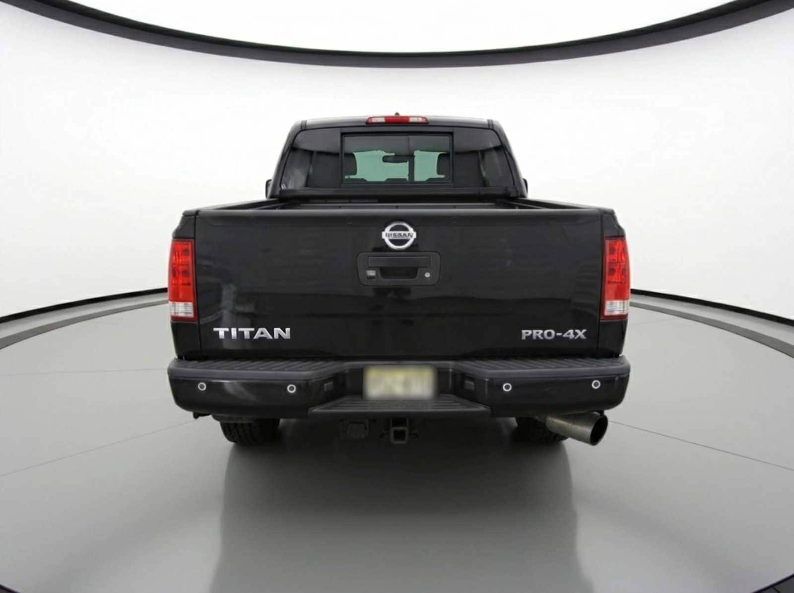 Thumbnail: 2014 Nissan Titan - 4