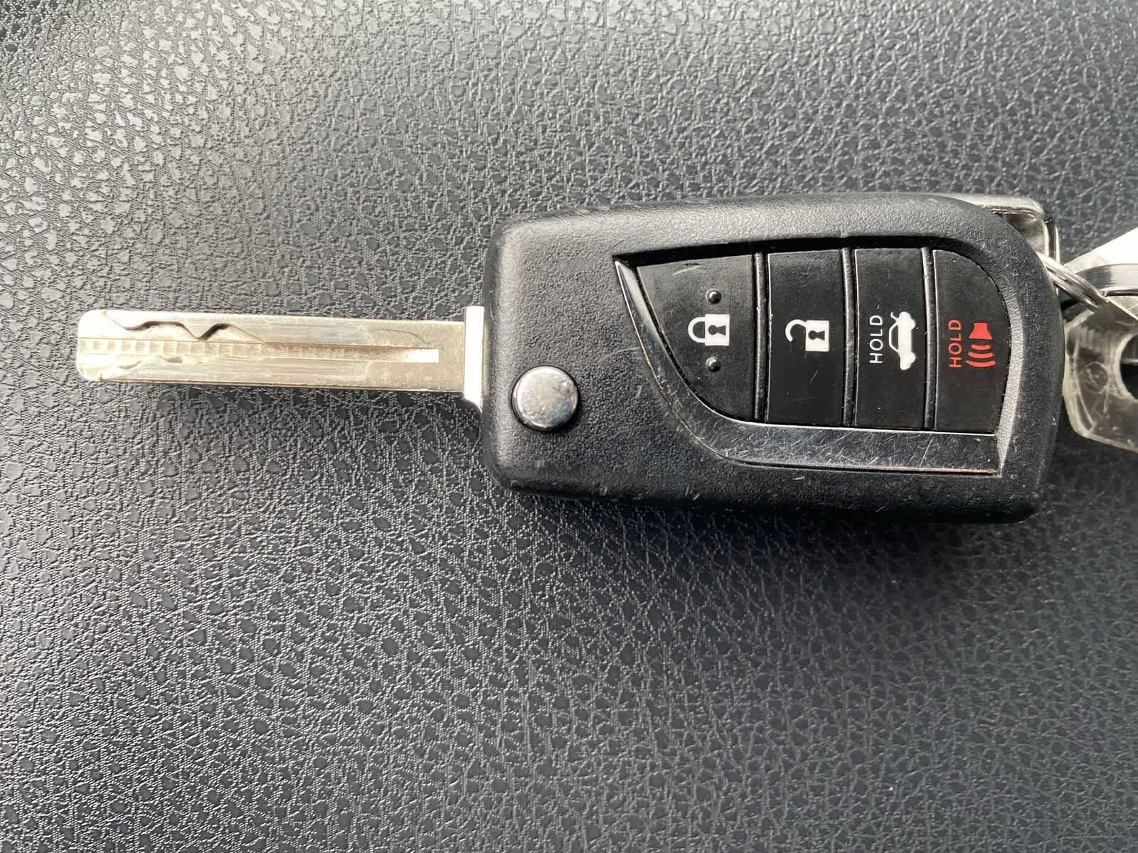 Thumbnail: 2023 Toyota Camry - 33