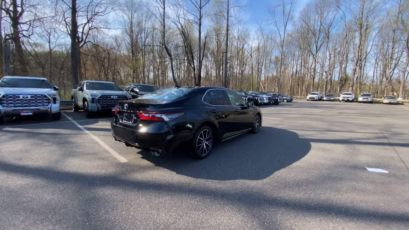 Thumbnail: 2024 Toyota Camry - 16