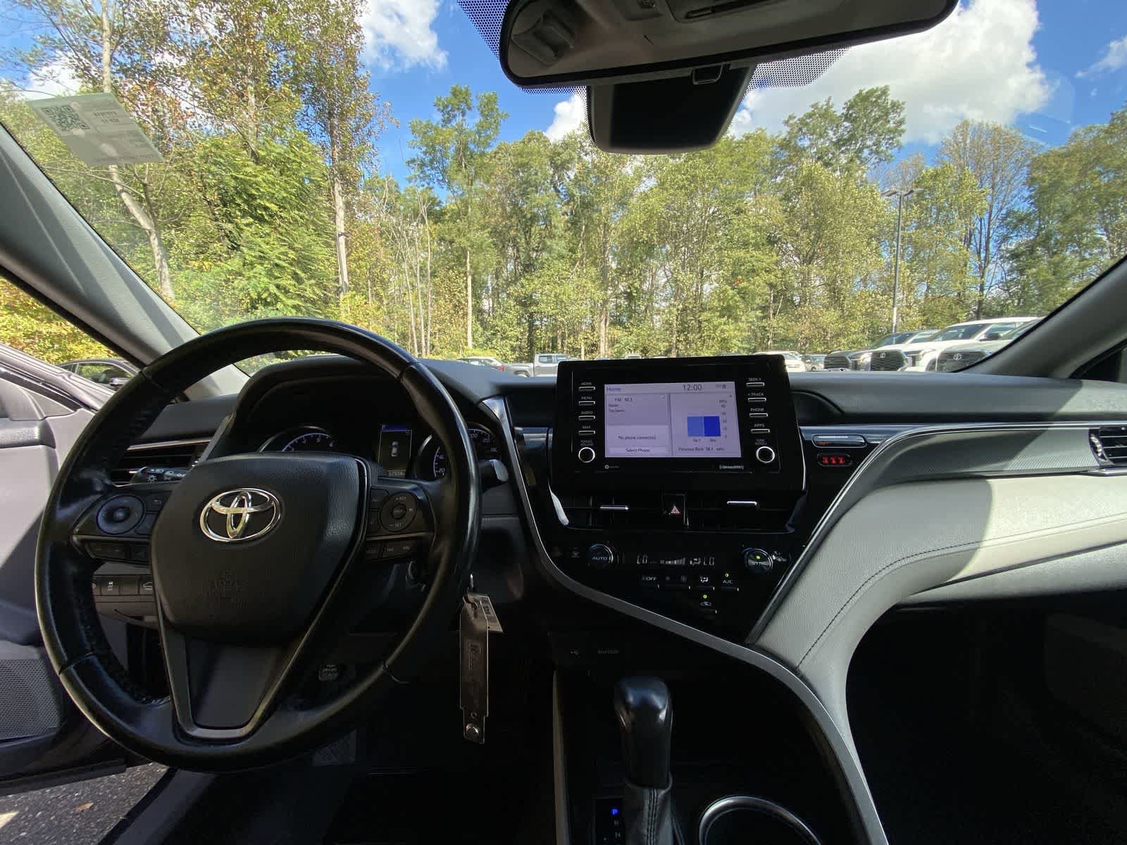 Thumbnail: 2023 Toyota Camry - 18