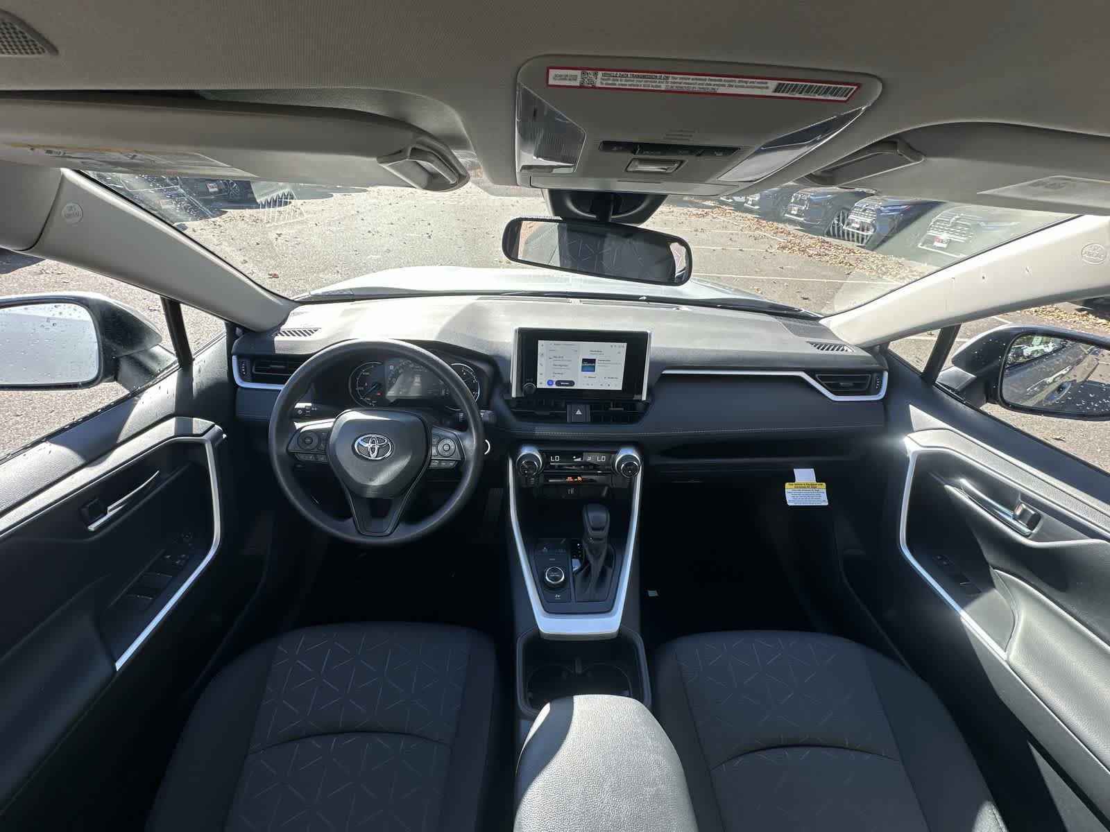 Thumbnail: 2025 Toyota RAV4 - 28