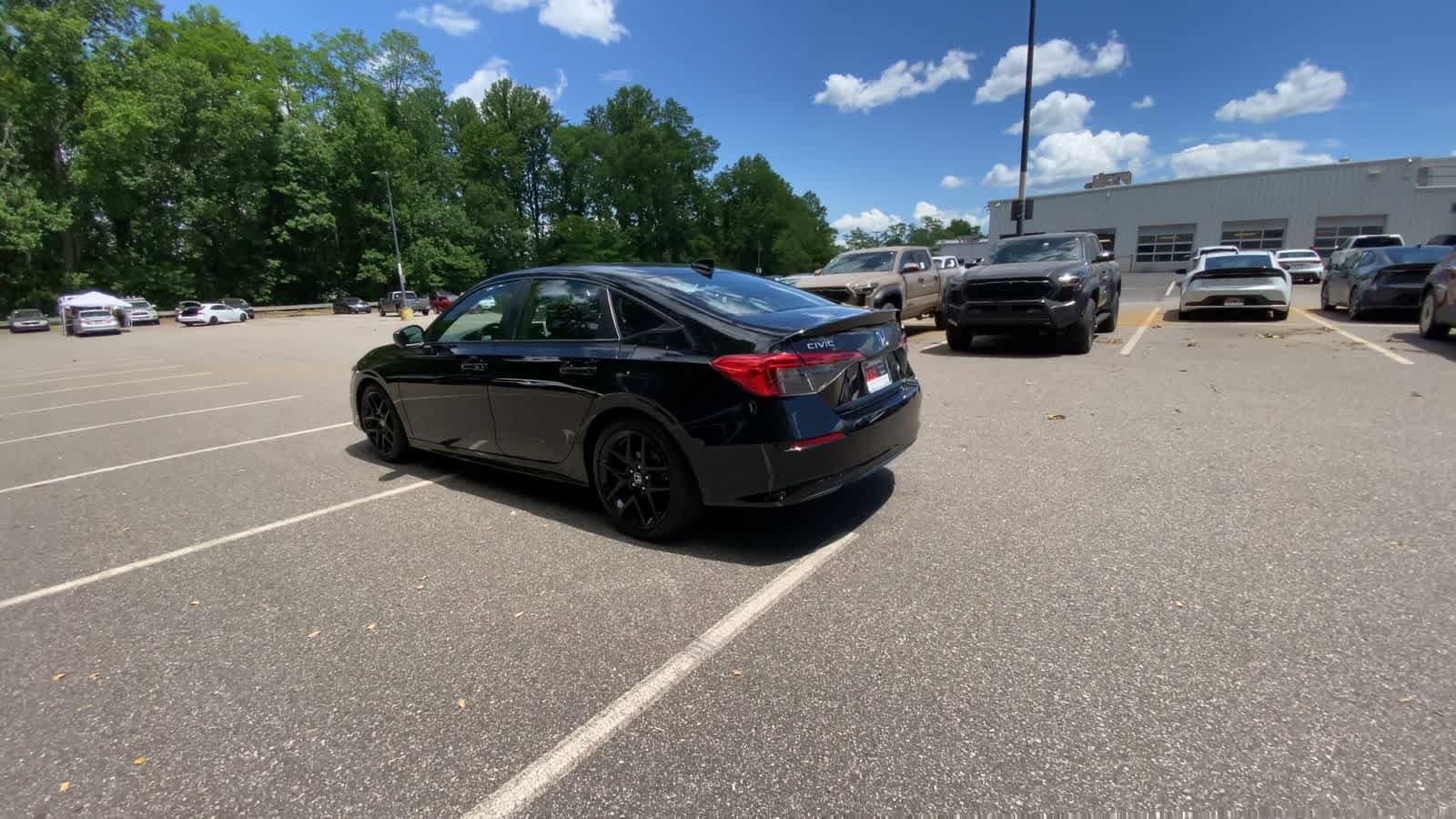 Thumbnail: 2023 Honda Civic - 12