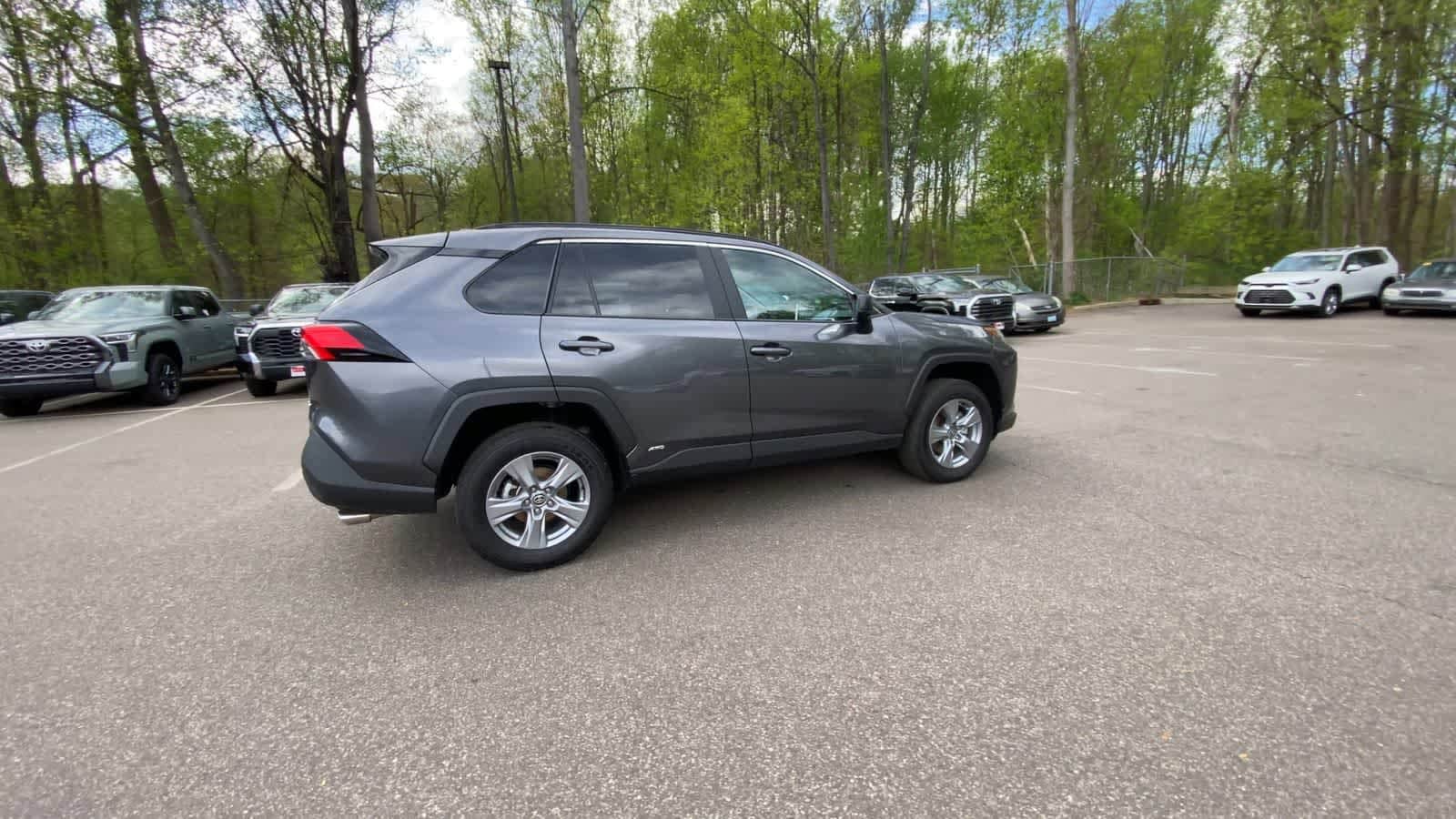 Thumbnail: 2025 Toyota RAV4 - 6