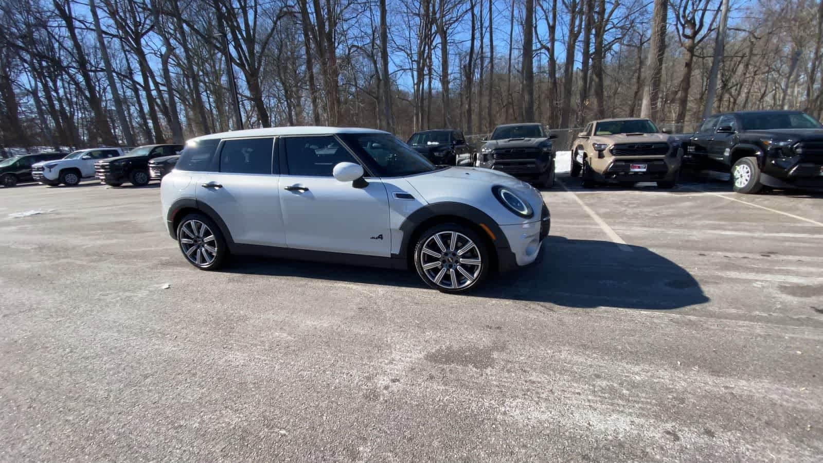 Thumbnail: 2023 MINI Cooper Clubman - 4