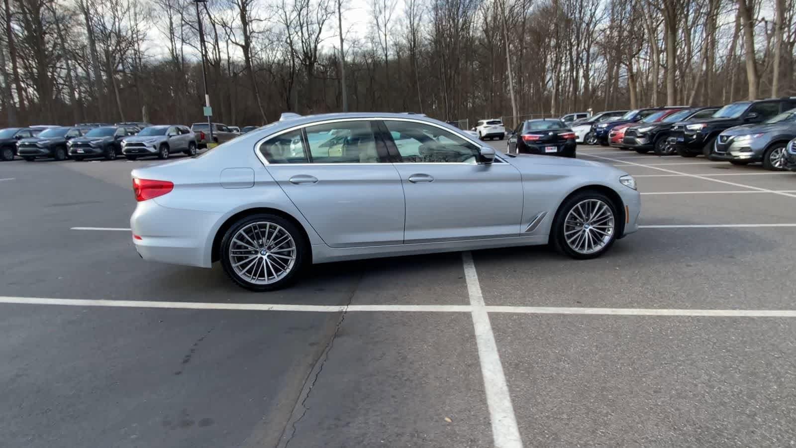 Thumbnail: 2020 BMW 5 Series - 15