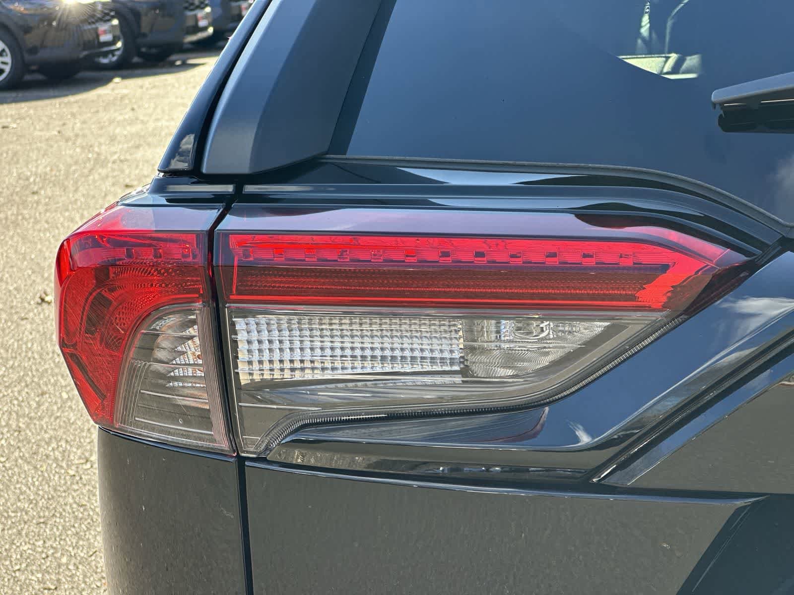 Thumbnail: 2025 Toyota RAV4 - 15