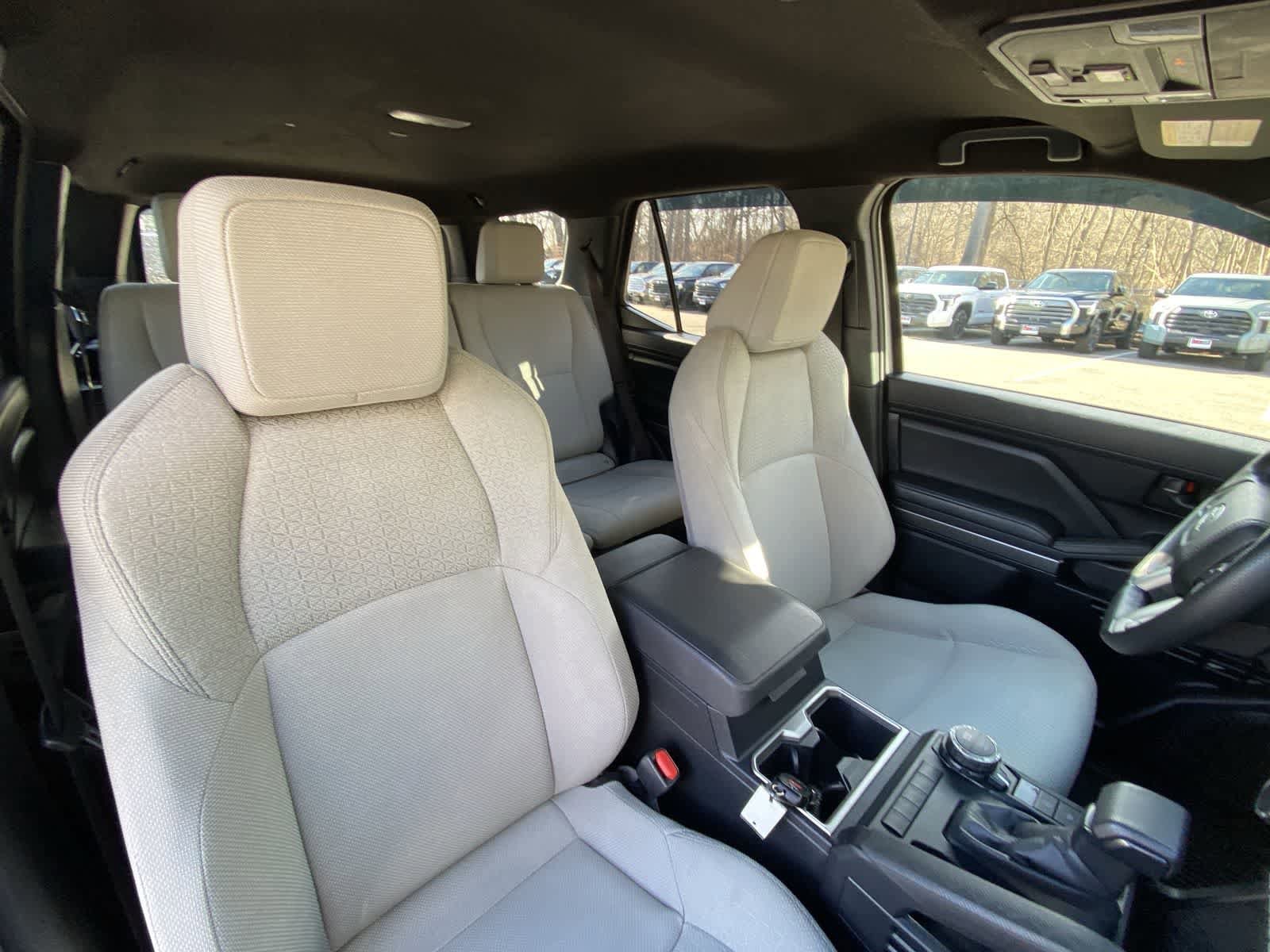 Thumbnail: 2025 Toyota 4Runner - 26