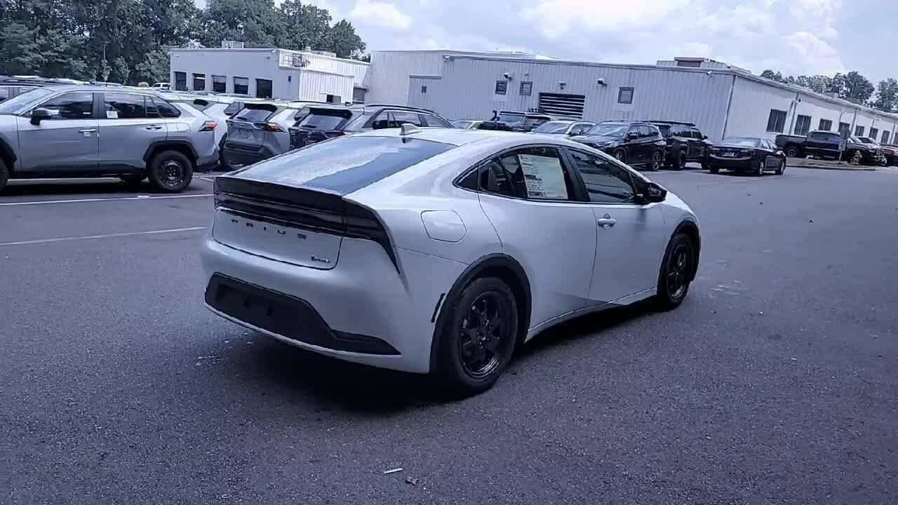 Thumbnail: 2025 Toyota Prius - 9