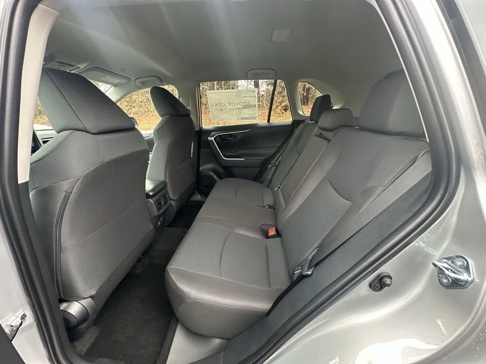 Thumbnail: 2025 Toyota RAV4 - 30