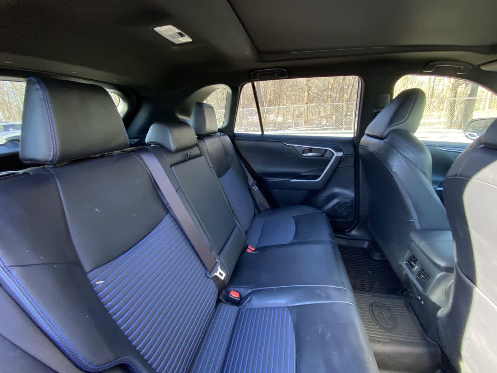 Thumbnail: 2019 Toyota RAV4 - 30