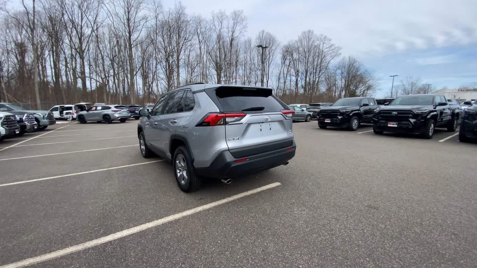 Thumbnail: 2025 Toyota RAV4 - 16