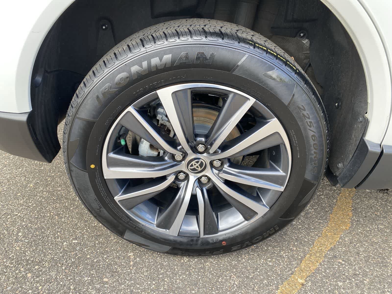 Thumbnail: 2023 Toyota Venza - 37
