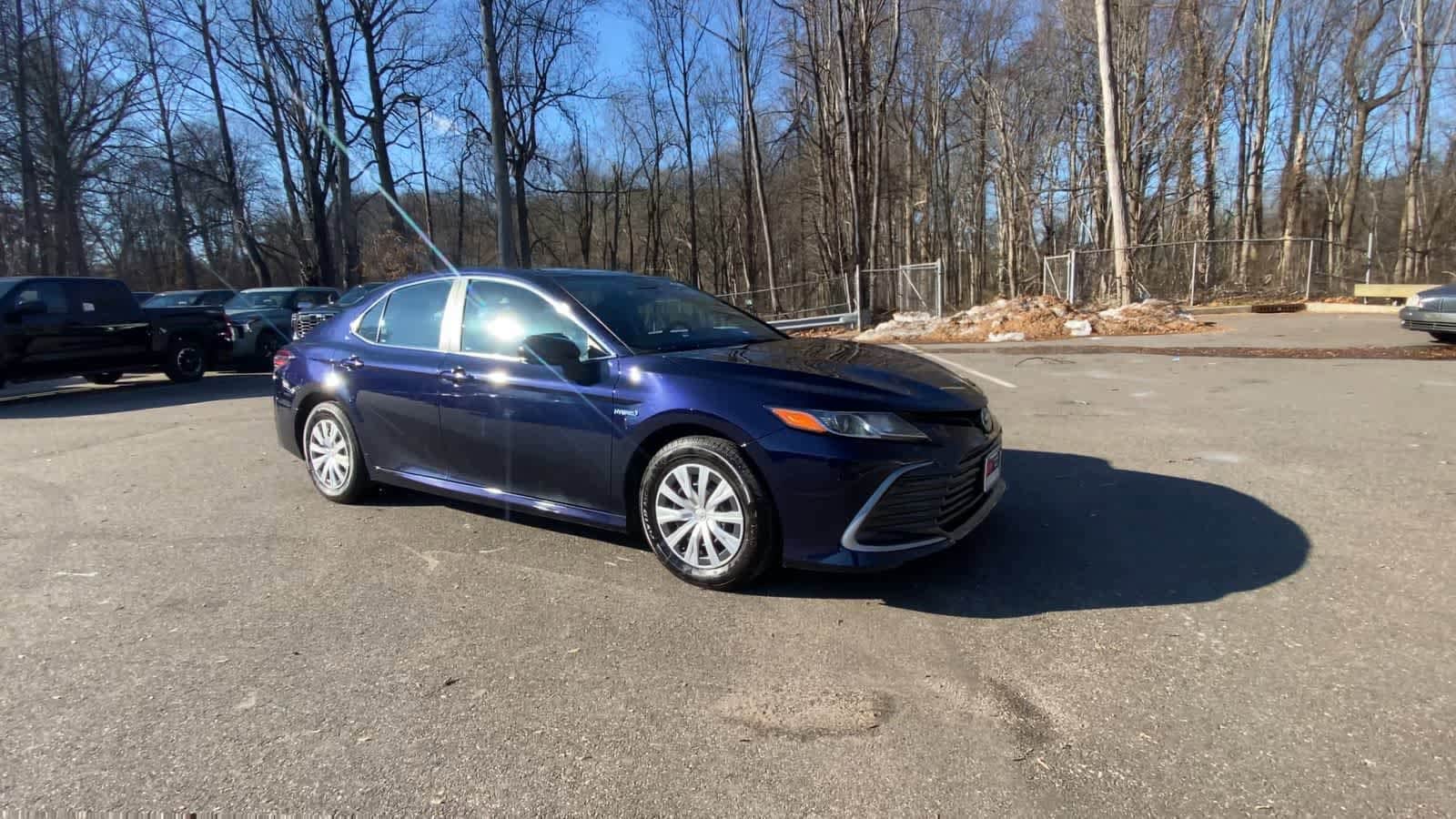 Thumbnail: 2021 Toyota Camry - 3
