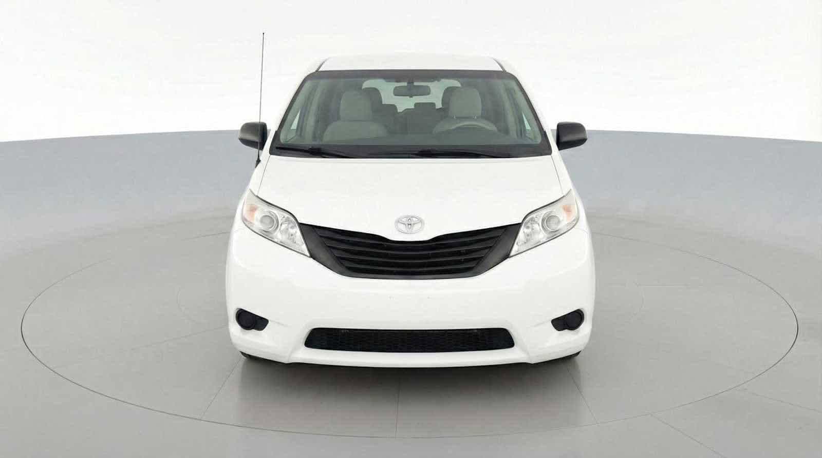 Thumbnail: 2013 Toyota Sienna - 2