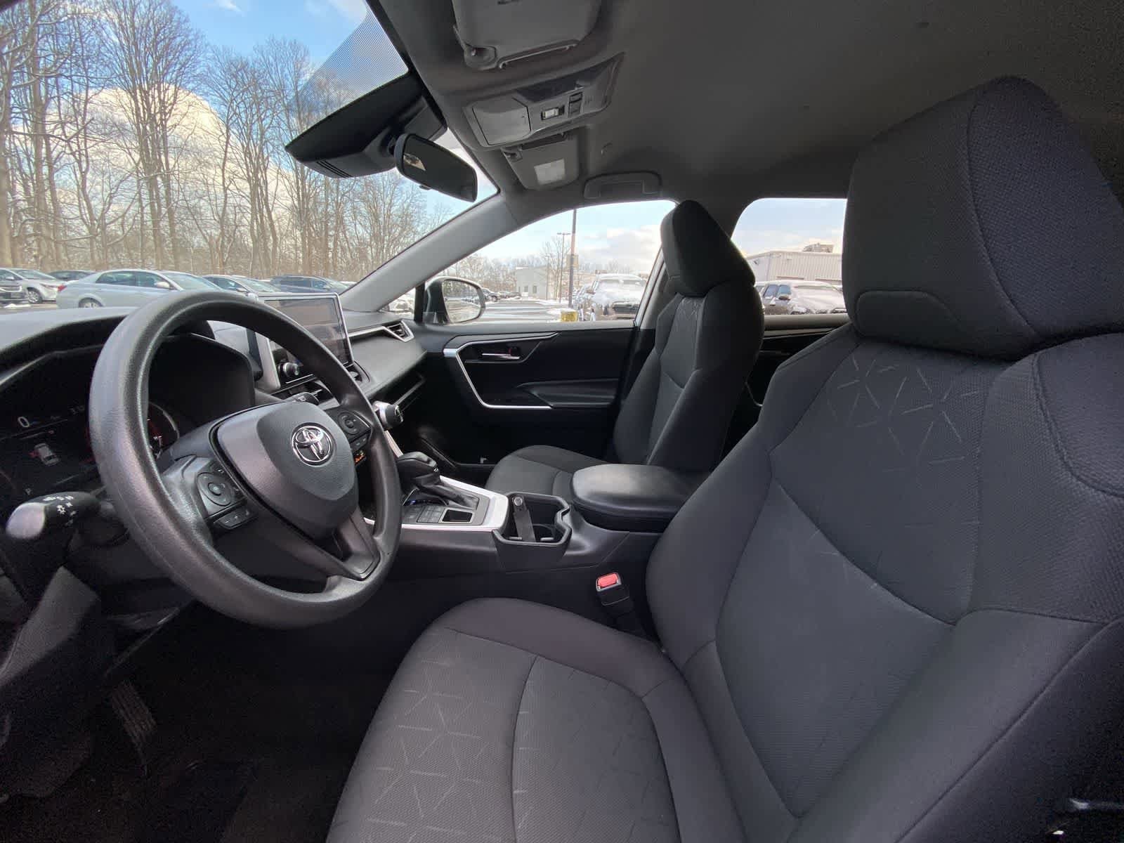 Thumbnail: 2024 Toyota RAV4 - 22