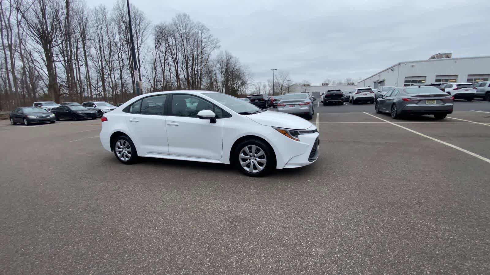 Thumbnail: 2025 Toyota Corolla - 7