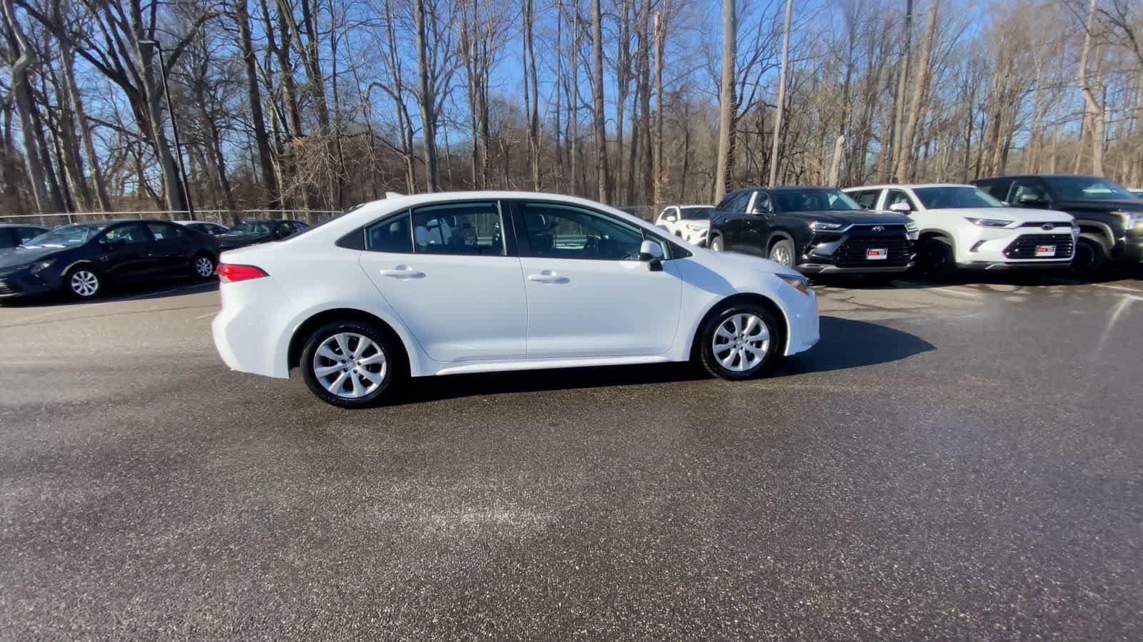 Thumbnail: 2024 Toyota Corolla - 16