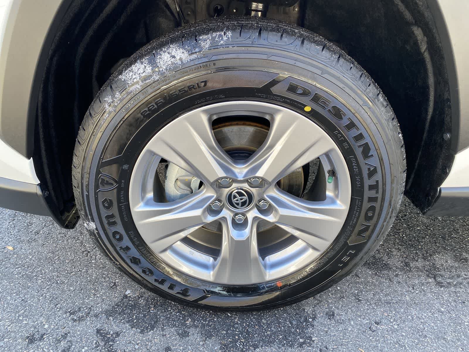 Thumbnail: 2025 Toyota RAV4 - 11