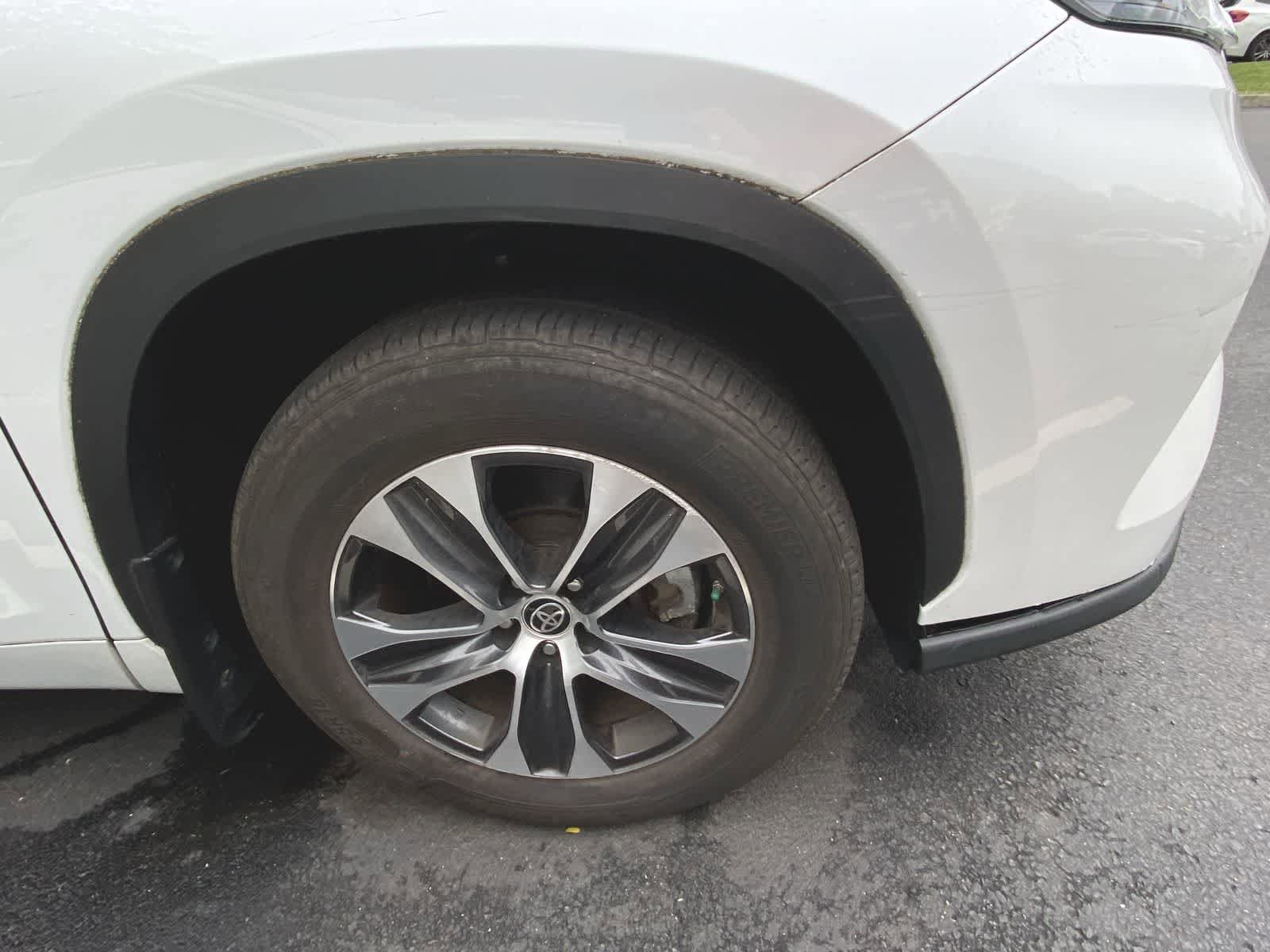 2022 Toyota Highlander XLE 4