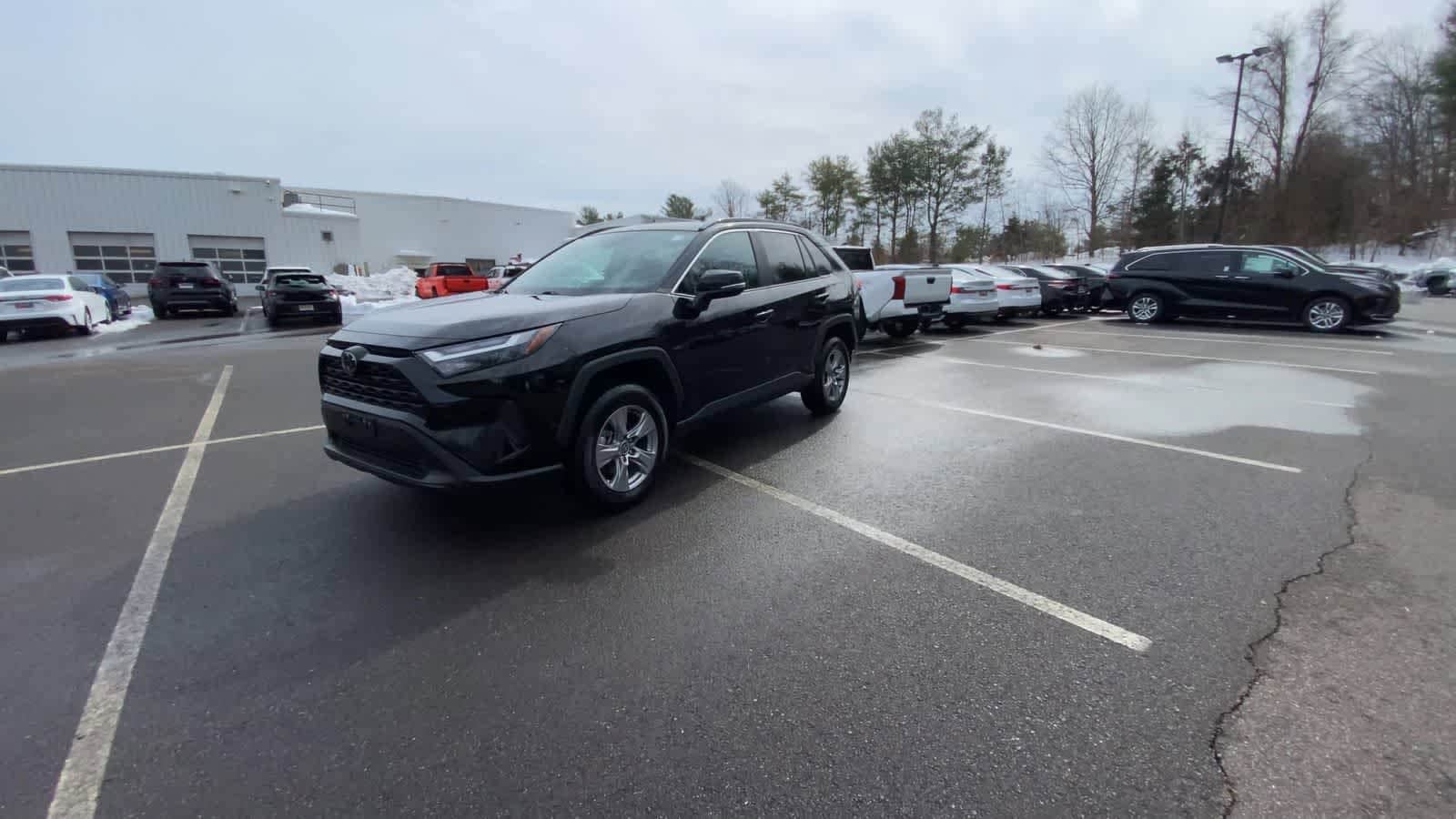 Thumbnail: 2025 Toyota RAV4 - 4