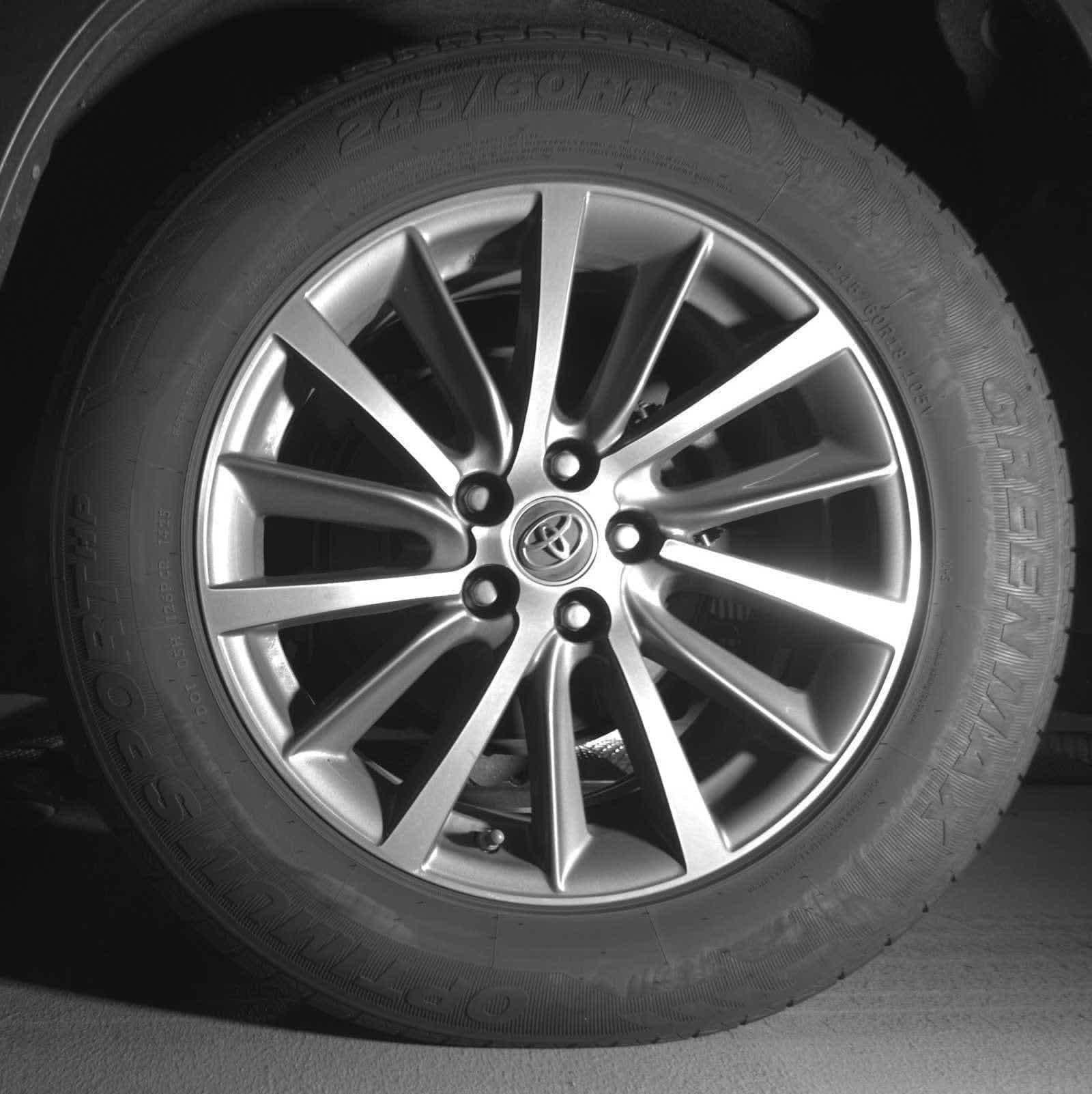 Thumbnail: 2019 Toyota Highlander - 10