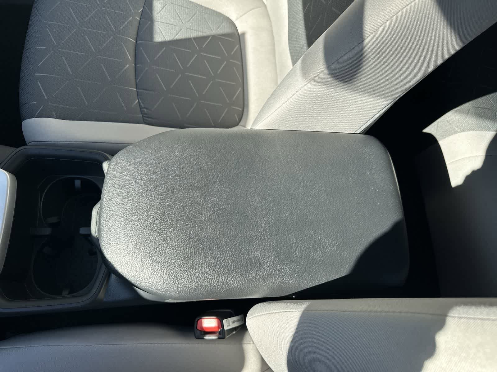 Thumbnail: 2025 Toyota RAV4 - 24