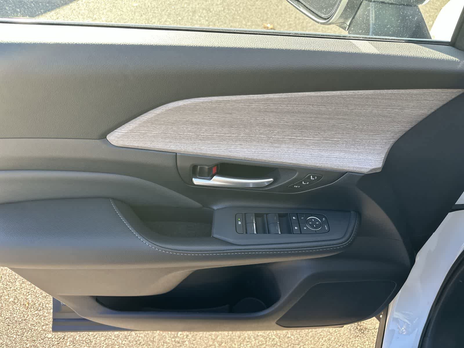 Thumbnail: 2026 Toyota Grand Highlander - 17